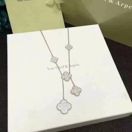 Picture of Van Cleef Arpels Necklace _SKUVanCleef&Arpelsnecklacelyh1716532